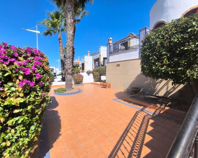 Image No.24-3 Bed Villa for sale