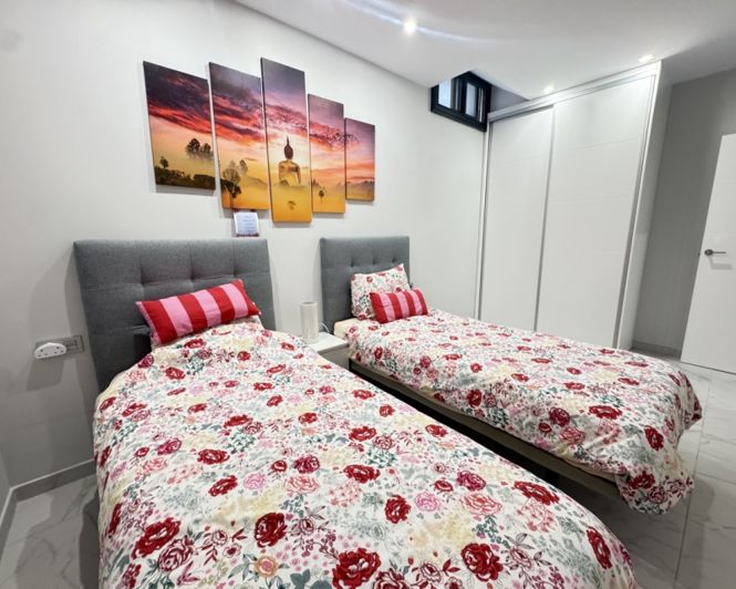 Image No.19-5 Bed Villa for sale