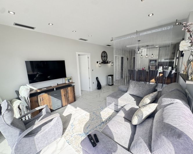 Image No.4-5 Bed Villa for sale