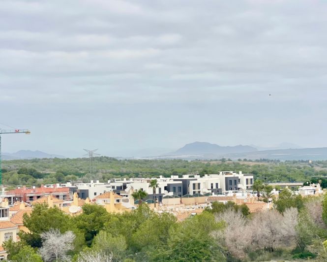 Image No.14-3 Bed Townhouse for sale