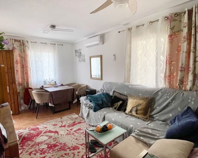 Image No.8-3 Bed Townhouse for sale