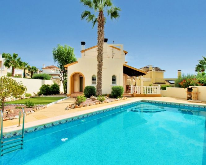 Image No.1-3 Bed Villa for sale