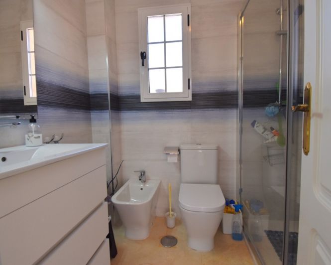 Image No.11-3 Bed Villa for sale