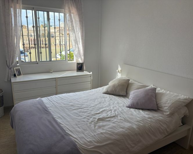 Image No.10-2 Bed Townhouse for sale