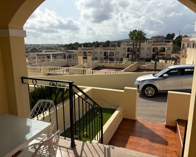 Image No.13-2 Bed Townhouse for sale