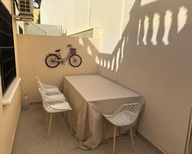 Image No.18-2 Bed Townhouse for sale