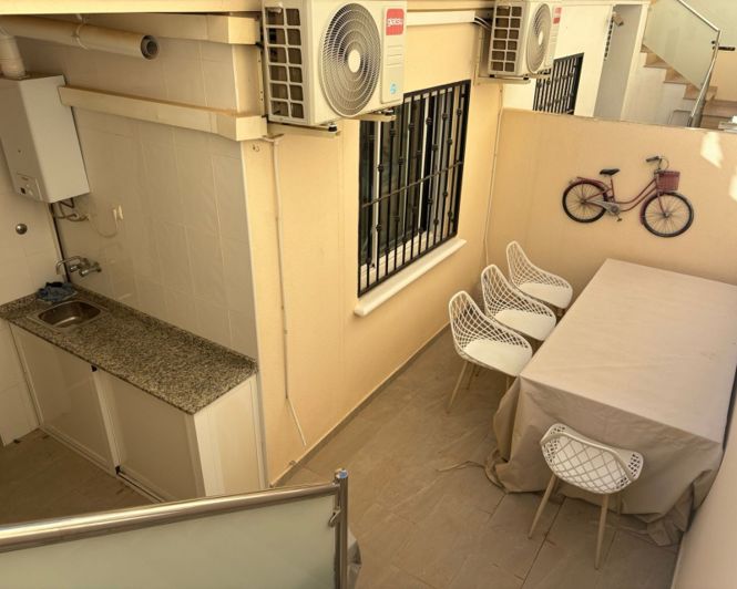 Image No.19-2 Bed Townhouse for sale