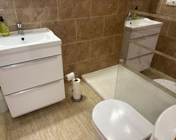 Image No.6-2 Bed Townhouse for sale