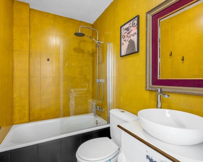 Image No.20-3 Bed Townhouse for sale