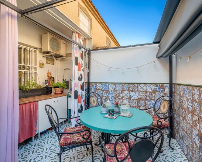 Image No.21-3 Bed Townhouse for sale