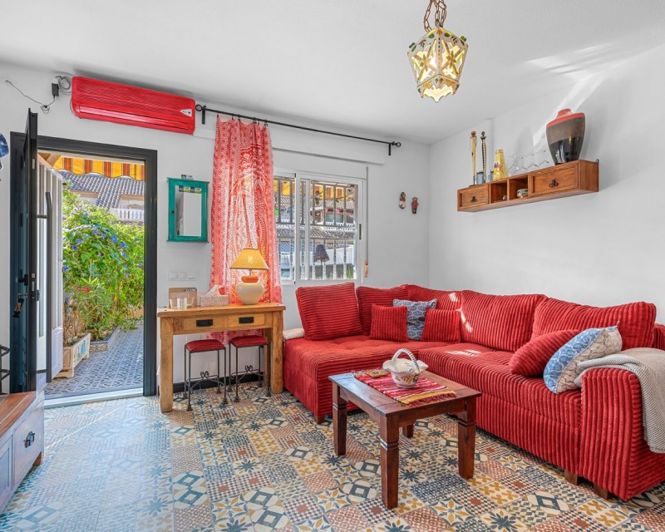 Image No.6-3 Bed Townhouse for sale