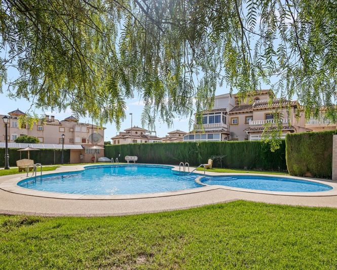 Image No.1-2 Bed Villa for sale