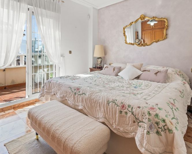 Image No.16-2 Bed Villa for sale