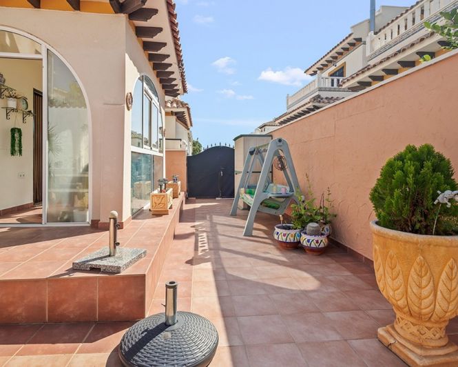 Image No.2-2 Bed Villa for sale