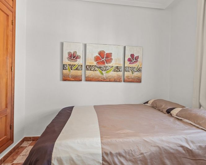 Image No.20-2 Bed Villa for sale