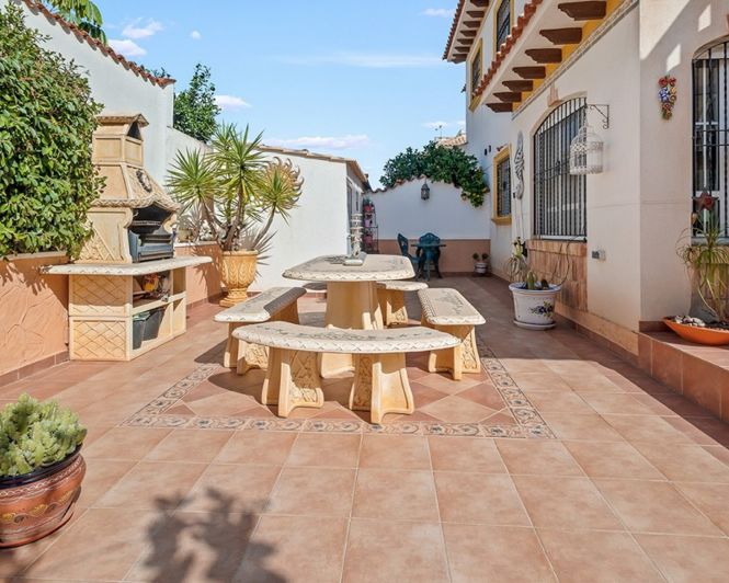 Image No.3-2 Bed Villa for sale