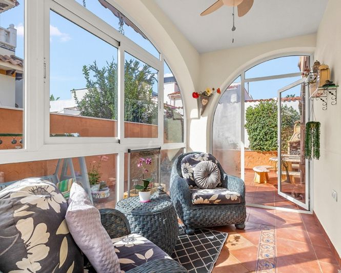 Image No.6-2 Bed Villa for sale