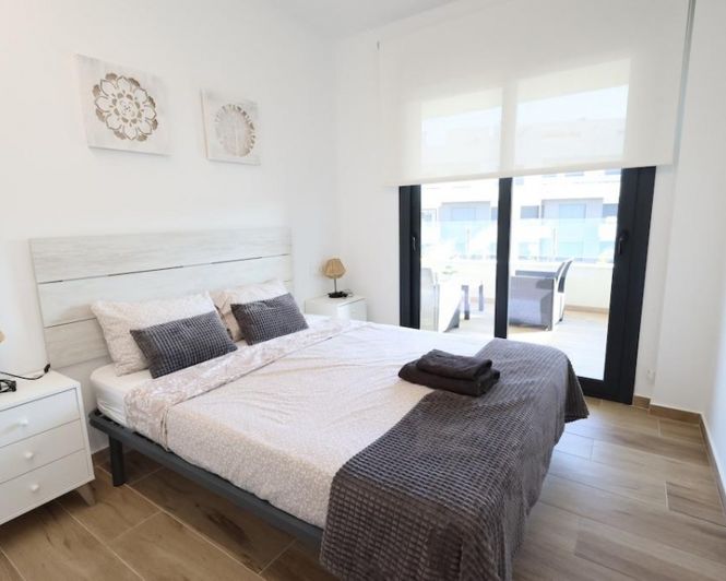 Image No.19-2 Bed Apartment for sale