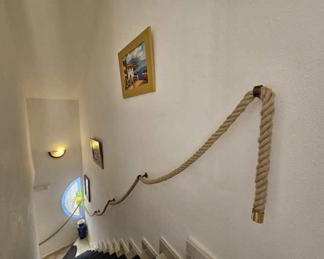 Image No.14-2 Bed Townhouse for sale