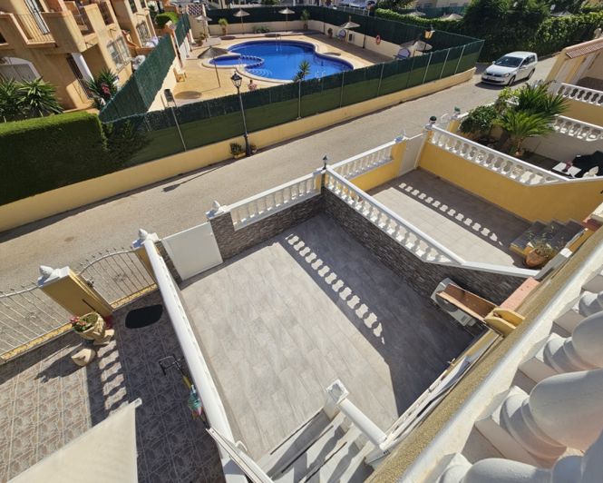 Image No.21-2 Bed Townhouse for sale