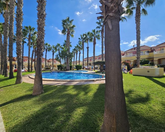 Image No.26-2 Bed Townhouse for sale