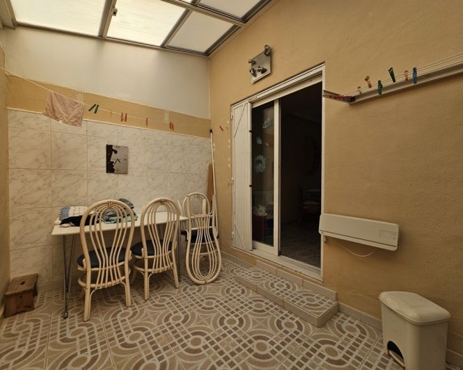 Image No.9-2 Bed Townhouse for sale