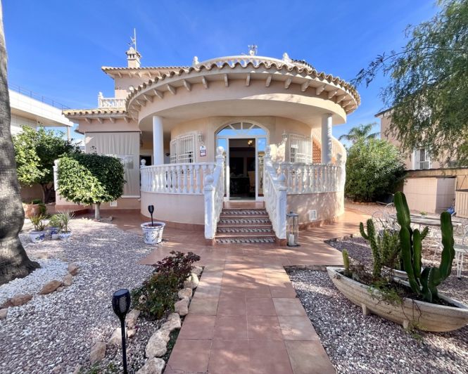 Image No.19-Villa de 4 chambres à vendre à La Zenia