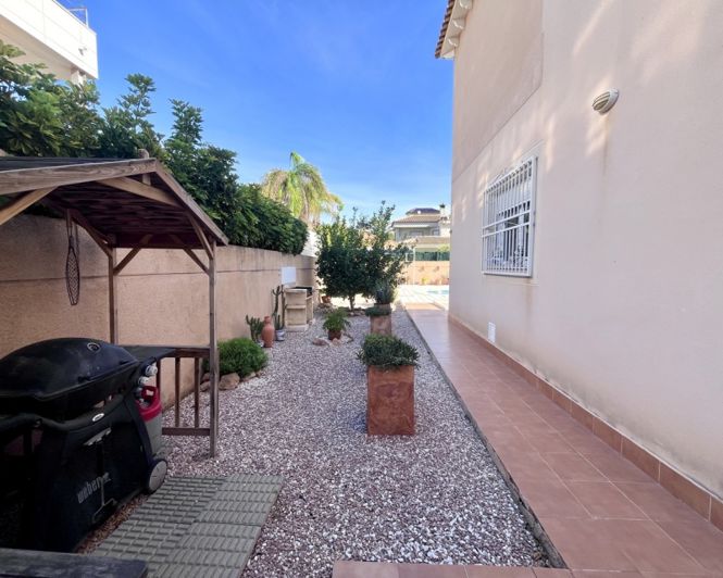 Image No.39-Villa de 4 chambres à vendre à La Zenia