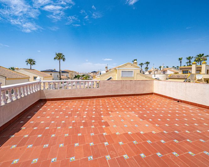 Image No.3-Villa de 3 chambres à vendre à Playa Flamenca