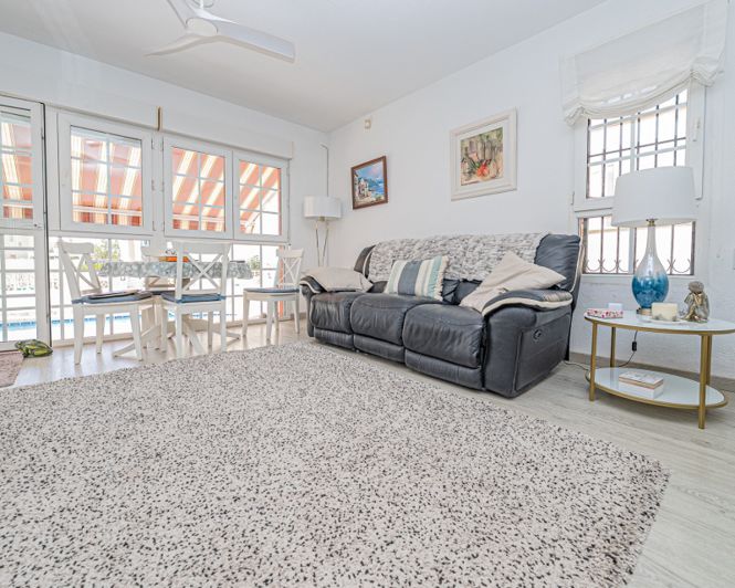 Image No.8-Villa de 3 chambres à vendre à Playa Flamenca