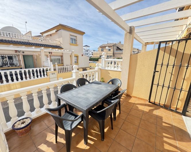 Image No.2-3 Bed Villa for sale