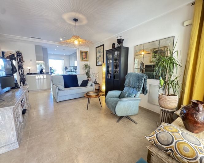 Image No.8-2 Bed Apartment for sale