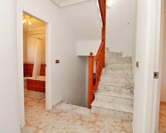 Image No.18-4 Bed Villa for sale