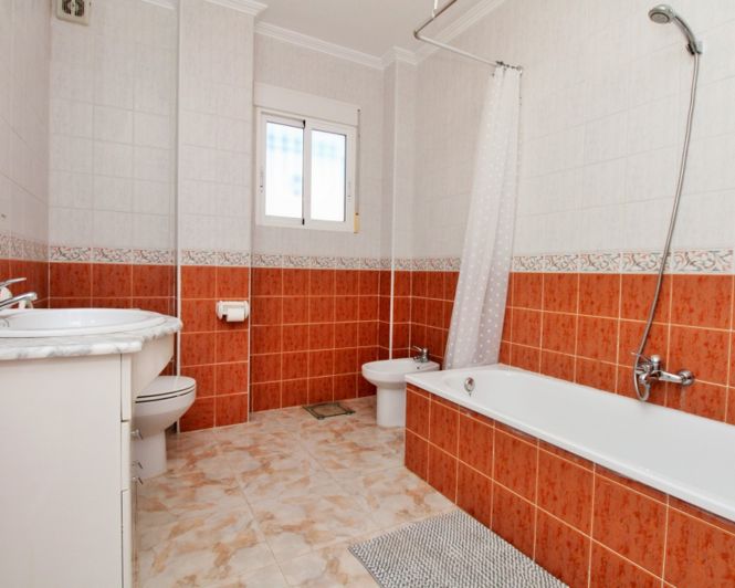 Image No.21-4 Bed Villa for sale