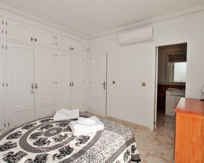 Image No.25-4 Bed Villa for sale