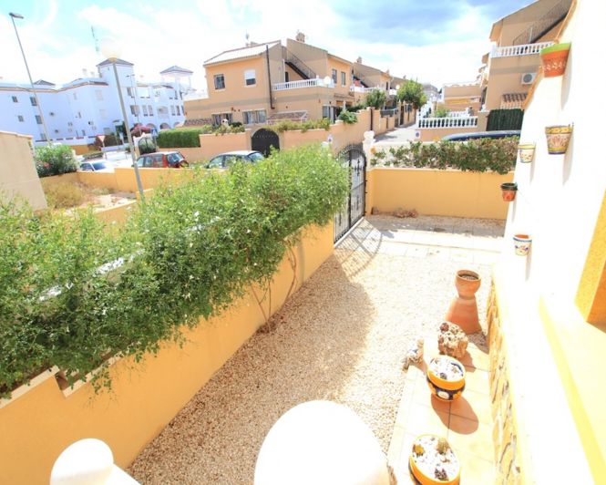 Image No.12-3 Bed Townhouse for sale