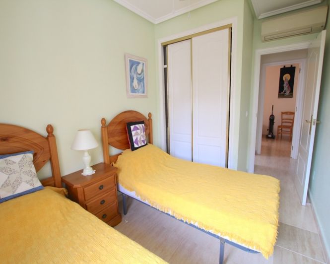 Image No.20-3 Bed Townhouse for sale