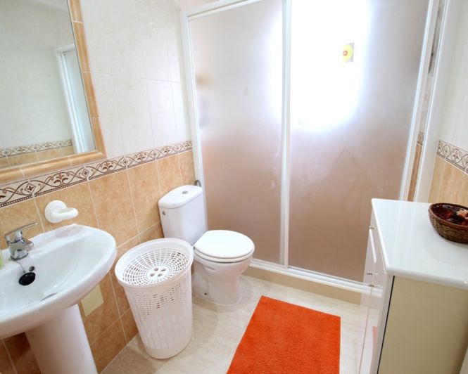 Image No.21-3 Bed Townhouse for sale