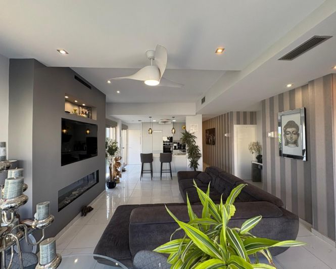 Image No.4-4 Bed Villa for sale