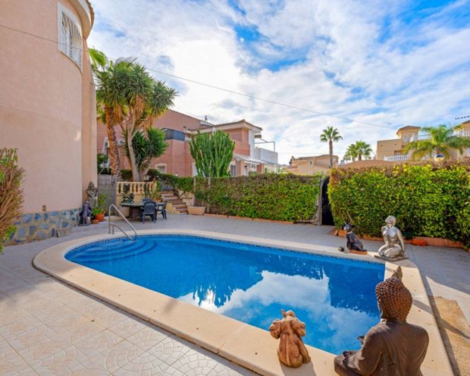 Image No.13-2 Bed Villa for sale