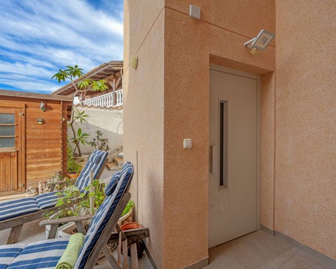 Image No.19-2 Bed Villa for sale