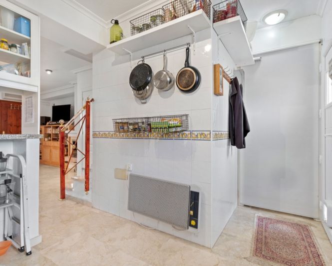 Image No.13-3 Bed Townhouse for sale