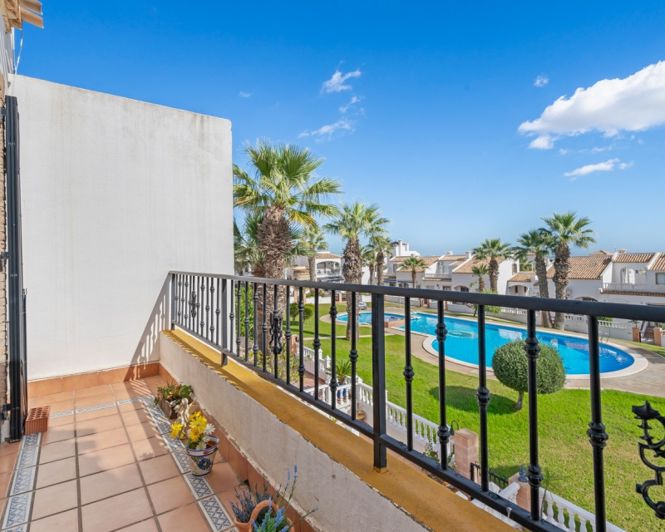 Image No.22-3 Bed Townhouse for sale