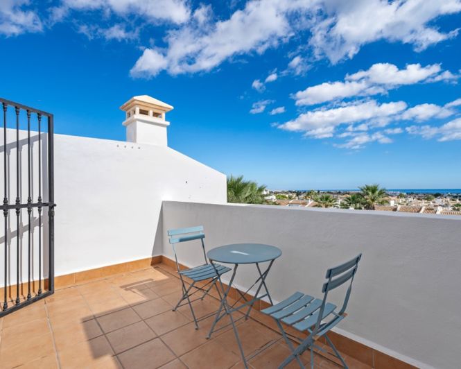 Image No.32-3 Bed Townhouse for sale