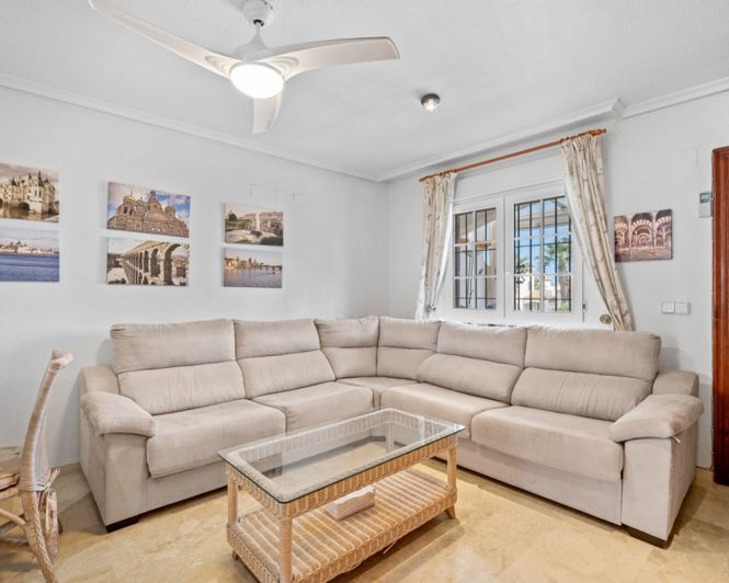 Image No.9-3 Bed Townhouse for sale