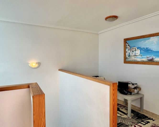 Image No.23-3 Bed Townhouse for sale