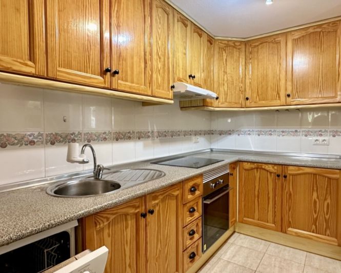 Image No.4-3 Bed Townhouse for sale