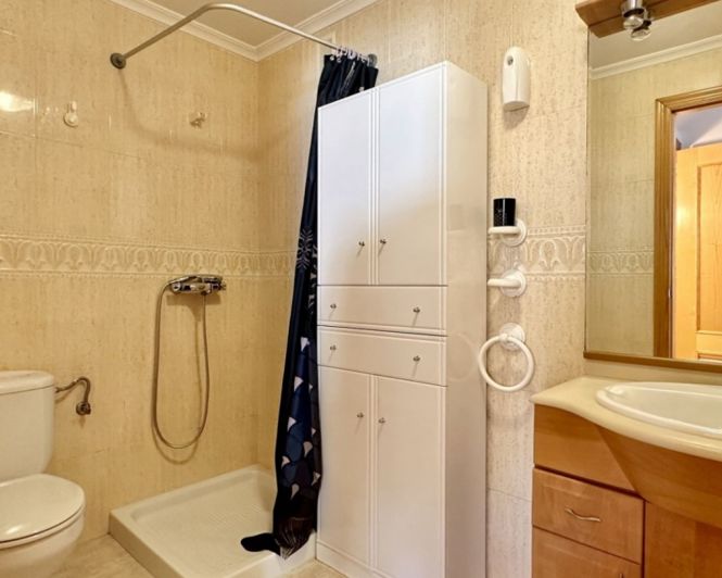 Image No.40-3 Bed Townhouse for sale