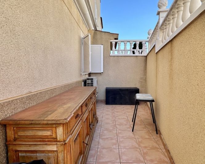 Image No.49-3 Bed Townhouse for sale