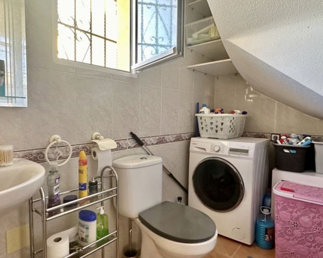 Image No.11-3 Bed Townhouse for sale